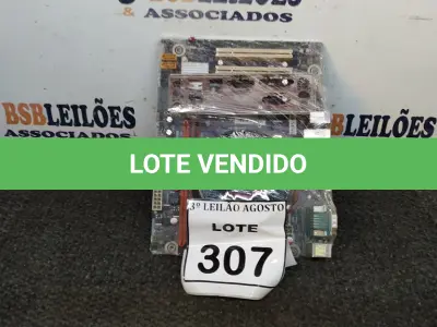 LOTE 307 - 01 PLACA MÃE I5 4° GERAÇÃO 4G RAM. (NO ESTADO) ATENÇÃO! FAZER A VISITAÇÃO ANTES DE ARREMATAR, NÃO SABEMOS SE FUNCIONA, LEILÃO NÃO TEM GARANTIA E NEM DEVOLUÇÃO, SUJEITO A POSSÍVEIS AVARIAS VISÍVEIS/OCULTAS E/OU AUSÊNCIA DE COMPONENTES.