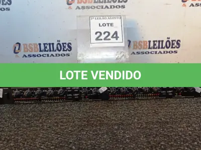 LOTE 224 - 01 COMPRESSOR ALESIS 3630. (NO ESTADO) ATENÇÃO! FAZER A VISITAÇÃO ANTES DE ARREMATAR, NÃO SABEMOS SE FUNCIONA, LEILÃO NÃO TEM GARANTIA E NEM DEVOLUÇÃO, SUJEITO A POSSÍVEIS AVARIAS VISÍVEIS/OCULTAS E/OU AUSÊNCIA DE COMPONENTES.