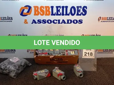 LOTE 218 - 01 LOTE COM GRANDE QUANTIDADE DE INTERRUPTORES E ACESSÓRIO. (NO ESTADO) ATENÇÃO! FAZER A VISITAÇÃO ANTES DE ARREMATAR, NÃO SABEMOS SE FUNCIONA, LEILÃO NÃO TEM GARANTIA E NEM DEVOLUÇÃO, SUJEITO A POSSÍVEIS AVARIAS VISÍVEIS/OCULTAS E/OU AUSÊNCIA DE COMPONENTES.