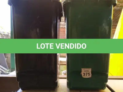 LOTE 375 - 02LIXEIRAS GRANDES. (NO ESTADO) ATENÇÃO! FAZER A VISITAÇÃO ANTES DE ARREMATAR, NÃO SABEMOS SE FUNCIONA, LEILÃO NÃO TEM GARANTIA E NEM DEVOLUÇÃO, SUJEITO A POSSÍVEIS AVARIAS VISÍVEIS/OCULTAS E/OU AUSÊNCIA DE COMPONENTES.