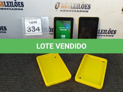 LOTE 334 - 03 TABLETS MARCA CCE. (NO ESTADO) ATENÇÃO! FAZER A VISITAÇÃO ANTES DE ARREMATAR, NÃO SABEMOS SE FUNCIONA, LEILÃO NÃO TEM GARANTIA E NEM DEVOLUÇÃO, SUJEITO A POSSÍVEIS AVARIAS VISÍVEIS/OCULTAS E/OU AUSÊNCIA DE COMPONENTES.