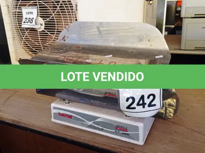 LOTE 242 - 02 BALANÇAS PEDIÁTRICA PESO MAX. 10/25KG. (NO ESTADO) ATENÇÃO! FAZER A VISITAÇÃO ANTES DE ARREMATAR, NÃO SABEMOS SE FUNCIONA, LEILÃO NÃO TEM GARANTIA E NEM DEVOLUÇÃO, SUJEITO A POSSÍVEIS AVARIAS VISÍVEIS/OCULTAS E/OU AUSÊNCIA DE COMPONENTES.