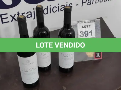 LOTE 391 - 03 GARRAFAS DE VINHO TINTO VALA REAL PORTUGUÊS SAFRA 2019 750ML. (NO ESTADO) ATENÇÃO! FAZER A VISITAÇÃO ANTES DE ARREMATAR, NÃO SABEMOS SE FUNCIONA, LEILÃO NÃO TEM GARANTIA E NEM DEVOLUÇÃO, SUJEITO A POSSÍVEIS AVARIAS VISÍVEIS/OCULTAS E/OU AUSÊNCIA DE COMPONENTES.