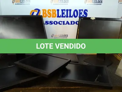 LOTE 353 - 06 MONITORES DE MARCAS E MODELOS DIVERSOS. (NO ESTADO) ATENÇÃO! FAZER A VISITAÇÃO ANTES DE ARREMATAR, NÃO SABEMOS SE FUNCIONA, LEILÃO NÃO TEM GARANTIA E NEM DEVOLUÇÃO, SUJEITO A POSSÍVEIS AVARIAS VISÍVEIS/OCULTAS E/OU AUSÊNCIA DE COMPONENTES.