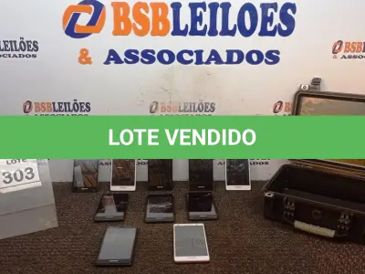 LOTE 303 - 10 APARELHOS DE TELEFONE MARCA POSITIVO E 01 CASE. (NO ESTADO) ATENÇÃO! FAZER A VISITAÇÃO ANTES DE ARREMATAR, NÃO SABEMOS SE FUNCIONA, LEILÃO NÃO TEM GARANTIA E NEM DEVOLUÇÃO, SUJEITO A POSSÍVEIS AVARIAS VISÍVEIS/OCULTAS E/OU AUSÊNCIA DE COMPONENTES.