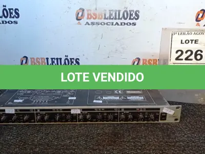 LOTE 226 - 01 PROCESSADOR DE ÁUDIO. (NO ESTADO) ATENÇÃO! FAZER A VISITAÇÃO ANTES DE ARREMATAR, NÃO SABEMOS SE FUNCIONA, LEILÃO NÃO TEM GARANTIA E NEM DEVOLUÇÃO, SUJEITO A POSSÍVEIS AVARIAS VISÍVEIS/OCULTAS E/OU AUSÊNCIA DE COMPONENTES.
