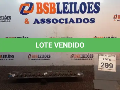 LOTE 299 - 01 COMPRESSOR DE ÁUDIO ESTÉREO DBX. (NO ESTADO) ATENÇÃO! FAZER A VISITAÇÃO ANTES DE ARREMATAR, NÃO SABEMOS SE FUNCIONA, LEILÃO NÃO TEM GARANTIA E NEM DEVOLUÇÃO, SUJEITO A POSSÍVEIS AVARIAS VISÍVEIS/OCULTAS E/OU AUSÊNCIA DE COMPONENTES.