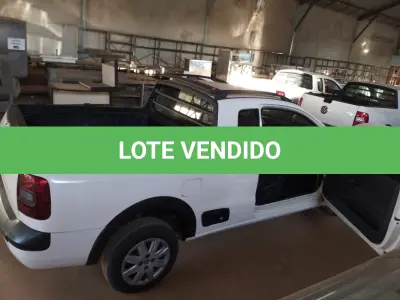LOTE 404 - 01 VW SAVEIRO 1.6 CE FLEX, PLACA ONR1523 ,COR BRANCA ANO 2014/2015. (NO ESTADO) ATENÇÃO! FAZER A VISITAÇÃO ANTES DE ARREMATAR, NÃO SABEMOS SE FUNCIONA, LEILÃO NÃO TEM GARANTIA E NEM DEVOLUÇÃO, SUJEITO A POSSÍVEIS AVARIAS VISÍVEIS/OCULTAS E/OU AUSÊNCIA DE COMPONENTES.
