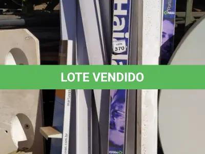 LOTE 370 - 01 LOTE COM VÁRIOS PORTAIS EXPOSITORES. (NO ESTADO) ATENÇÃO! FAZER A VISITAÇÃO ANTES DE ARREMATAR, NÃO SABEMOS SE FUNCIONA, LEILÃO NÃO TEM GARANTIA E NEM DEVOLUÇÃO, SUJEITO A POSSÍVEIS AVARIAS VISÍVEIS/OCULTAS E/OU AUSÊNCIA DE COMPONENTES.