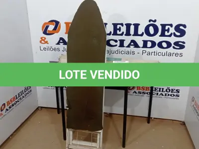 LOTE 265 - 01 TABUA DE PASSAR ROUPA E 01 BASE PARA TENTA. (NO ESTADO) ATENÇÃO! FAZER A VISITAÇÃO ANTES DE ARREMATAR, NÃO SABEMOS SE FUNCIONA, LEILÃO NÃO TEM GARANTIA E NEM DEVOLUÇÃO, SUJEITO A POSSÍVEIS AVARIAS VISÍVEIS/OCULTAS E/OU AUSÊNCIA DE COMPONENTES.