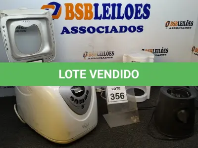 LOTE 356 - 01 PANIFICADORA ELÉTRICA, 02 BASES DE LIQUIDIFICADOR E 01 CAFETEIRA. (NO ESTADO) ATENÇÃO! FAZER A VISITAÇÃO ANTES DE ARREMATAR, NÃO SABEMOS SE FUNCIONA, LEILÃO NÃO TEM GARANTIA E NEM DEVOLUÇÃO, SUJEITO A POSSÍVEIS AVARIAS VISÍVEIS/OCULTAS E/OU AUSÊNCIA DE COMPONENTES.