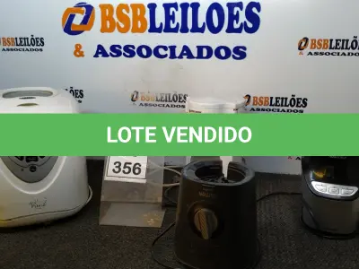 LOTE 356 - 01 PANIFICADORA ELÉTRICA, 02 BASES DE LIQUIDIFICADOR E 01 CAFETEIRA. (NO ESTADO) ATENÇÃO! FAZER A VISITAÇÃO ANTES DE ARREMATAR, NÃO SABEMOS SE FUNCIONA, LEILÃO NÃO TEM GARANTIA E NEM DEVOLUÇÃO, SUJEITO A POSSÍVEIS AVARIAS VISÍVEIS/OCULTAS E/OU AUSÊNCIA DE COMPONENTES.