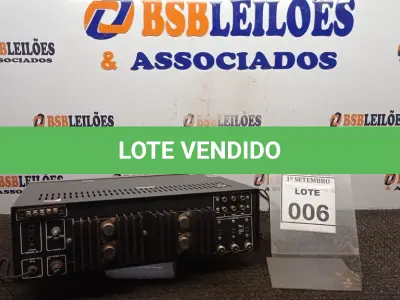 LOTE 006 - 01 AMPLIFICADOR DBR 312. (NO ESTADO) ATENÇÃO! FAZER A VISITAÇÃO ANTES DE ARREMATAR, NÃO SABEMOS SE FUNCIONA, LEILÃO NÃO TEM GARANTIA E NEM DEVOLUÇÃO, SUJEITO A POSSÍVEIS AVARIAS VISÍVEIS/OCULTAS E/OU AUSÊNCIA DE COMPONENTES.