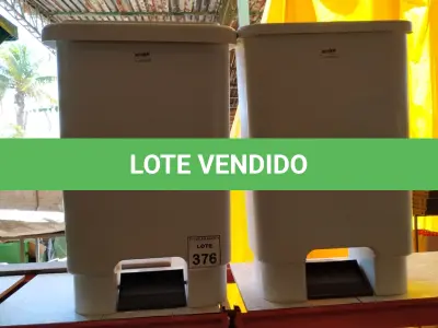LOTE 376 - 02 LIXEIRAS. (NO ESTADO) ATENÇÃO! FAZER A VISITAÇÃO ANTES DE ARREMATAR, NÃO SABEMOS SE FUNCIONA, LEILÃO NÃO TEM GARANTIA E NEM DEVOLUÇÃO, SUJEITO A POSSÍVEIS AVARIAS VISÍVEIS/OCULTAS E/OU AUSÊNCIA DE COMPONENTES.