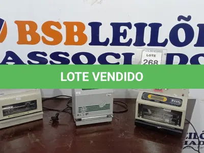 LOTE 268 - 02 RELÓGIOS DE PONTO E 01 PROTOCOLADOR. (NO ESTADO) ATENÇÃO! FAZER A VISITAÇÃO ANTES DE ARREMATAR, NÃO SABEMOS SE FUNCIONA, LEILÃO NÃO TEM GARANTIA E NEM DEVOLUÇÃO, SUJEITO A POSSÍVEIS AVARIAS VISÍVEIS/OCULTAS E/OU AUSÊNCIA DE COMPONENTES.