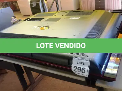 LOTE 296 - 02 TVS LCD 52’’ MARCA LG COM AVARIAS. (NO ESTADO) ATENÇÃO! FAZER A VISITAÇÃO ANTES DE ARREMATAR, NÃO SABEMOS SE FUNCIONA, LEILÃO NÃO TEM GARANTIA E NEM DEVOLUÇÃO, SUJEITO A POSSÍVEIS AVARIAS VISÍVEIS/OCULTAS E/OU AUSÊNCIA DE COMPONENTES.