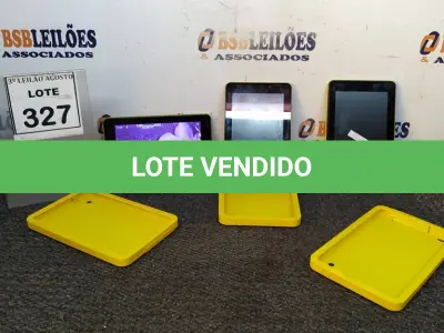 LOTE 327 - 03 TABLETS MARCA CCE. (NO ESTADO) ATENÇÃO! FAZER A VISITAÇÃO ANTES DE ARREMATAR, NÃO SABEMOS SE FUNCIONA, LEILÃO NÃO TEM GARANTIA E NEM DEVOLUÇÃO, SUJEITO A POSSÍVEIS AVARIAS VISÍVEIS/OCULTAS E/OU AUSÊNCIA DE COMPONENTES.