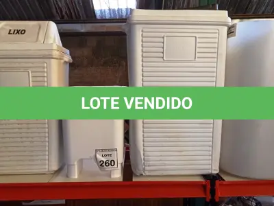 LOTE 260 - 04 LIXEIRAS TAMANHOS E FORMATOS DIVERSOS. (NO ESTADO) ATENÇÃO! FAZER A VISITAÇÃO ANTES DE ARREMATAR, NÃO SABEMOS SE FUNCIONA, LEILÃO NÃO TEM GARANTIA E NEM DEVOLUÇÃO, SUJEITO A POSSÍVEIS AVARIAS VISÍVEIS/OCULTAS E/OU AUSÊNCIA DE COMPONENTES.