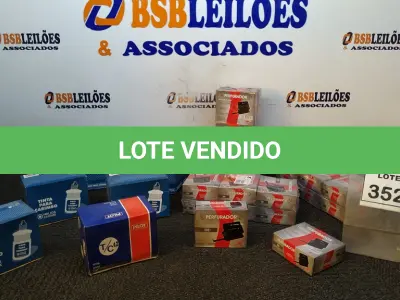 LOTE 352 - 20 CAIXAS DE PERFURADORES DE PAPEL E 06 CAIXAS DE TINTA PARA CARIMBO. (NO ESTADO) ATENÇÃO! FAZER A VISITAÇÃO ANTES DE ARREMATAR, NÃO SABEMOS SE FUNCIONA, LEILÃO NÃO TEM GARANTIA E NEM DEVOLUÇÃO, SUJEITO A POSSÍVEIS AVARIAS VISÍVEIS/OCULTAS E/OU AUSÊNCIA DE COMPONENTES.