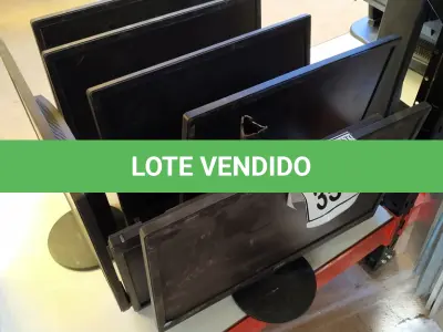 LOTE 354 - 07 MONITORES DE MARCAS E MODELOS DIVERSOS. (NO ESTADO) ATENÇÃO! FAZER A VISITAÇÃO ANTES DE ARREMATAR, NÃO SABEMOS SE FUNCIONA, LEILÃO NÃO TEM GARANTIA E NEM DEVOLUÇÃO, SUJEITO A POSSÍVEIS AVARIAS VISÍVEIS/OCULTAS E/OU AUSÊNCIA DE COMPONENTES.
