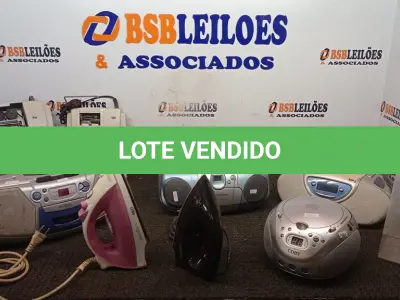 LOTE 022 - 04 RÁDIOS MICRO SYSTEM PORTÁTEIS MARCAS E MODELOS DIVERSOS, 02 FERROS DE PASSAR E 02 CALCULADORAS. (NO ESTADO) ATENÇÃO! FAZER A VISITAÇÃO ANTES DE ARREMATAR, NÃO SABEMOS SE FUNCIONA, LEILÃO NÃO TEM GARANTIA E NEM DEVOLUÇÃO, SUJEITO A POSSÍVEIS AVARIAS VISÍVEIS/OCULTAS E/OU AUSÊNCIA DE COMPONENTES.