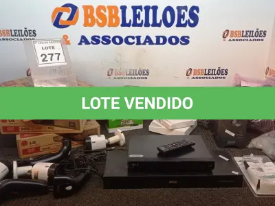 LOTE 277 - 03 DVD’S MARCA LG, 01 SWITCH DELL, 01 ESTABILIZADOR, 05 CÂMERAS DE SEGURANÇA, 02 LEITORES DE CÓDIGOS DE BARRA E CABOS VARIADOS. (NO ESTADO) ATENÇÃO! FAZER A VISITAÇÃO ANTES DE ARREMATAR, NÃO SABEMOS SE FUNCIONA, LEILÃO NÃO TEM GARANTIA E NEM DEVOLUÇÃO, SUJEITO A POSSÍVEIS AVARIAS VISÍVEIS/OCULTAS E/OU AUSÊNCIA DE COMPONENTES.