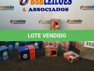 LOTE 352 - 20 CAIXAS DE PERFURADORES DE PAPEL E 06 CAIXAS DE TINTA PARA CARIMBO. (NO ESTADO) ATENÇÃO! FAZER A VISITAÇÃO ANTES DE ARREMATAR, NÃO SABEMOS SE FUNCIONA, LEILÃO NÃO TEM GARANTIA E NEM DEVOLUÇÃO, SUJEITO A POSSÍVEIS AVARIAS VISÍVEIS/OCULTAS E/OU AUSÊNCIA DE COMPONENTES.