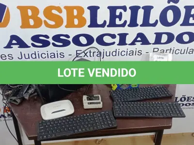 LOTE 286 - 01 NOBREAK, 03 TECLADOS, 01 FONTE DE PC, LEITORAS DE CÓDIGOS DE BARRAS E CABOS DIVERSOS. (NO ESTADO) ATENÇÃO! FAZER A VISITAÇÃO ANTES DE ARREMATAR, NÃO SABEMOS SE FUNCIONA, LEILÃO NÃO TEM GARANTIA E NEM DEVOLUÇÃO, SUJEITO A POSSÍVEIS AVARIAS VISÍVEIS/OCULTAS E/OU AUSÊNCIA DE COMPONENTES.