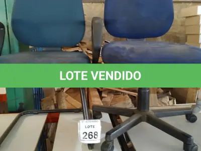 LOTE 268 - 02 CADEIRAS EXECUTIVAS SENDO 01 COM RODINHAS. (NO ESTADO) ATENÇÃO! FAZER A VISITAÇÃO ANTES DE ARREMATAR, NÃO SABEMOS SE FUNCIONA, LEILÃO NÃO TEM GARANTIA E NEM DEVOLUÇÃO, SUJEITO A POSSÍVEIS AVARIAS VISÍVEIS/OCULTAS E/OU AUSÊNCIA DE COMPONENTES.