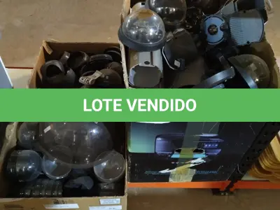 LOTE 291 - 01 LOTE COM GRANDE QUANTIDADE DE ACESSÓRIOS PARA CÂMERAS DE MONITORAMENTO. (NO ESTADO) ATENÇÃO! FAZER A VISITAÇÃO ANTES DE ARREMATAR, NÃO SABEMOS SE FUNCIONA, LEILÃO NÃO TEM GARANTIA E NEM DEVOLUÇÃO, SUJEITO A POSSÍVEIS AVARIAS VISÍVEIS/OCULTAS E/OU AUSÊNCIA DE COMPONENTES.