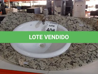 LOTE 406 - 01 LAVATÓRIO COM TORNEIRA E ACABAMENTO EM MÁRMORE. (NO ESTADO) ATENÇÃO! FAZER A VISITAÇÃO ANTES DE ARREMATAR, NÃO SABEMOS SE FUNCIONA, LEILÃO NÃO TEM GARANTIA E NEM DEVOLUÇÃO, SUJEITO A POSSÍVEIS AVARIAS VISÍVEIS/OCULTAS E/OU AUSÊNCIA DE COMPONENTES.