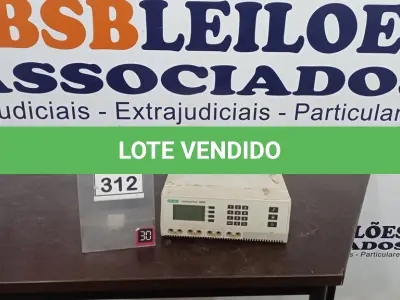 LOTE 312 - 01 APARELHO DE ELETROFORESE BIO RAD POWER PAC 3000. (NO ESTADO) ATENÇÃO! FAZER A VISITAÇÃO ANTES DE ARREMATAR, NÃO SABEMOS SE FUNCIONA, LEILÃO NÃO TEM GARANTIA E NEM DEVOLUÇÃO, SUJEITO A POSSÍVEIS AVARIAS VISÍVEIS/OCULTAS E/OU AUSÊNCIA DE COMPONENTES.