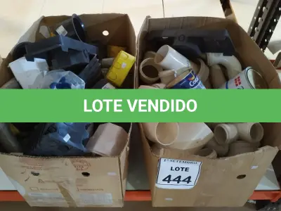 LOTE 444 - 01 LOTE COM GRANDE QUANTIDADE DE CONEXÕES HIDRÁULICAS MEDIDAS DIVERSAS E CAIXINHAS DE PASSAGEM DE FIO E MATERIAIS ELÉTRICOS DIVERSOS. (NO ESTADO) ATENÇÃO! FAZER A VISITAÇÃO ANTES DE ARREMATAR, NÃO SABEMOS SE FUNCIONA, LEILÃO NÃO TEM GARANTIA E NEM DEVOLUÇÃO, SUJEITO A POSSÍVEIS AVARIAS VISÍVEIS/OCULTAS E/OU AUSÊNCIA DE COMPONENTES.