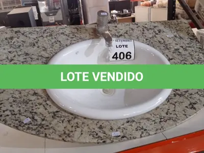 LOTE 406 - 01 LAVATÓRIO COM TORNEIRA E ACABAMENTO EM MÁRMORE. (NO ESTADO) ATENÇÃO! FAZER A VISITAÇÃO ANTES DE ARREMATAR, NÃO SABEMOS SE FUNCIONA, LEILÃO NÃO TEM GARANTIA E NEM DEVOLUÇÃO, SUJEITO A POSSÍVEIS AVARIAS VISÍVEIS/OCULTAS E/OU AUSÊNCIA DE COMPONENTES.