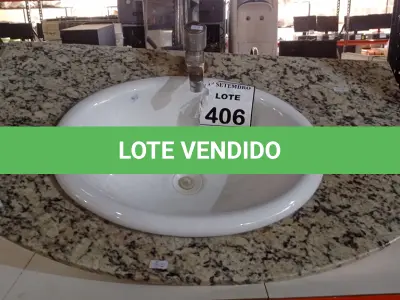 LOTE 406 - 01 LAVATÓRIO COM TORNEIRA E ACABAMENTO EM MÁRMORE. (NO ESTADO) ATENÇÃO! FAZER A VISITAÇÃO ANTES DE ARREMATAR, NÃO SABEMOS SE FUNCIONA, LEILÃO NÃO TEM GARANTIA E NEM DEVOLUÇÃO, SUJEITO A POSSÍVEIS AVARIAS VISÍVEIS/OCULTAS E/OU AUSÊNCIA DE COMPONENTES.