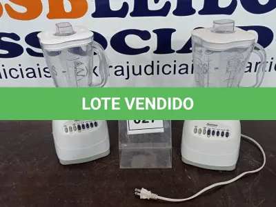 LOTE 027 - 02 LIQUIDIFICADORES OSTERIZER 110V. (NO ESTADO EM QUE SE ENCONTRA. SUJEITO A AVARIAS OCULTAS/VISÍVEIS.)