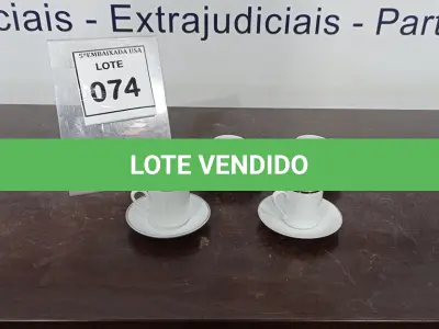 LOTE 074 - 04 XÍCARAS COM 04 PIRES. (NO ESTADO EM QUE SE ENCONTRA. SUJEITO A AVARIAS OCULTAS/VISÍVEIS.)