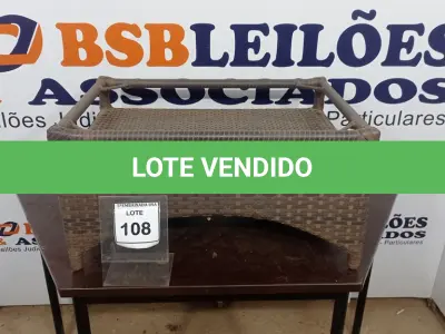 LOTE 108 - 01 MESINHA DE CENTRO DE JARDIM. (NO ESTADO EM QUE SE ENCONTRA. SUJEITO A AVARIAS OCULTAS/VISÍVEIS.) AV9405L