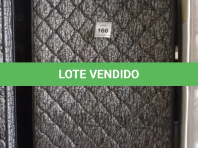 LOTE 166 - 01 COLCHÃO SOLTEIRO COM BASE 1,88CM X 0,88CM. (NO ESTADO EM QUE SE ENCONTRA. SUJEITO A AVARIAS OCULTAS/VISÍVEIS.) BJ7216T