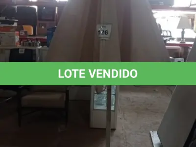 LOTE 126 - 01 GUARDA SOL. (NO ESTADO EM QUE SE ENCONTRA. SUJEITO A AVARIAS OCULTAS/VISÍVEIS.) BH1648G