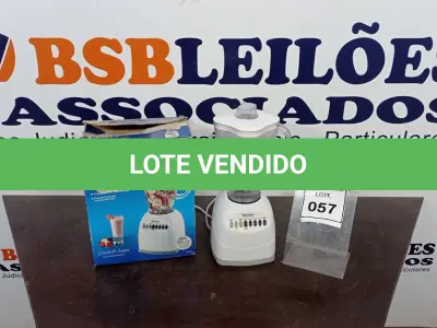 LOTE 057 - 01 LIQUIFICADOR OSTER 110V. (NO ESTADO EM QUE SE ENCONTRA. SUJEITO A AVARIAS OCULTAS/VISÍVEIS.)