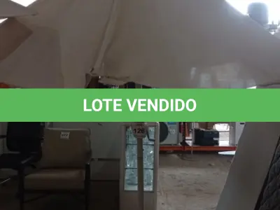 LOTE 126 - 01 GUARDA SOL. (NO ESTADO EM QUE SE ENCONTRA. SUJEITO A AVARIAS OCULTAS/VISÍVEIS.) BH1648G