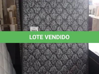 LOTE 103 - 01 COLCHÃO DE SOLTEIRO COM BASE 1,88CM X 0,88CM. (NO ESTADO EM QUE SE ENCONTRA. SUJEITO A AVARIAS OCULTAS/VISÍVEIS.) BJ7220C