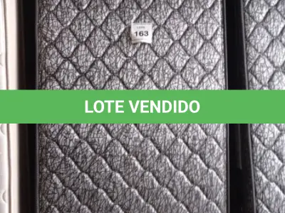LOTE 163 - 01 COLCHÃO SOLTEIRO COM BASE 1,88CM X 0,88CM. (NO ESTADO EM QUE SE ENCONTRA. SUJEITO A AVARIAS OCULTAS/VISÍVEIS.) BJ7222K