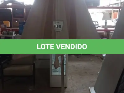 LOTE 126 - 01 GUARDA SOL. (NO ESTADO EM QUE SE ENCONTRA. SUJEITO A AVARIAS OCULTAS/VISÍVEIS.) BH1648G