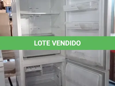 LOTE 045 - 01 GELADEIRA ELECTROLUX 220V. (NO ESTADO EM QUE SE ENCONTRA. SUJEITO A AVARIAS OCULTAS/VISÍVEIS.) BF8676R