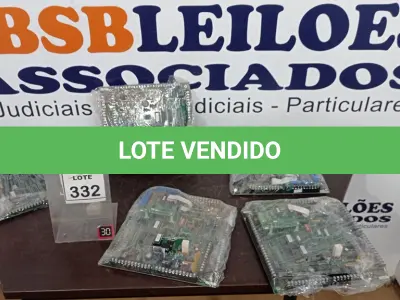 LOTE 332 - 05 PLACAS MÃE. (NO ESTADO) ATENÇÃO! FAZER A VISITAÇÃO ANTES DE ARREMATAR, NÃO SABEMOS SE FUNCIONA, LEILÃO NÃO TEM GARANTIA E NEM DEVOLUÇÃO, SUJEITO A POSSÍVEIS AVARIAS VISÍVEIS/OCULTAS E/OU AUSÊNCIA DE COMPONENTES.