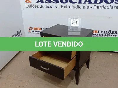 LOTE 049 - 01 GAVETEIRO 2 GAVETAS.  (NO ESTADO EM QUE SE ENCONTRA. SUJEITO A AVARIAS OCULTAS/VISÍVEIS.)