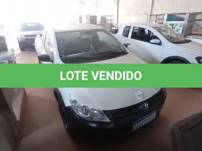LOTE 501 - 01 VW SAVEIRO 1.6 CE FLEX, PLACA JIE7F03 ,COR BRANCA ANO 2010. (NO ESTADO) ATENÇÃO! FAZER A VISITAÇÃO ANTES DE ARREMATAR, NÃO SABEMOS SE FUNCIONA, LEILÃO NÃO TEM GARANTIA E NEM DEVOLUÇÃO, SUJEITO A POSSÍVEIS AVARIAS VISÍVEIS/OCULTAS E/OU AUSÊNCIA DE COMPONENTES.