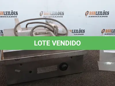 LOTE 425 - 01 CHAPA ELÉTRICA EM INOX. (NO ESTADO) ATENÇÃO! FAZER A VISITAÇÃO ANTES DE ARREMATAR, NÃO SABEMOS SE FUNCIONA. LEILÃO NÃO TEM GARANTIA E NEM DEVOLUÇÃO, SUJEITO A POSSÍVEIS AVARIAS VISÍVEIS/OCULTAS E/OU AUSÊNCIA DE COMPONENTES.